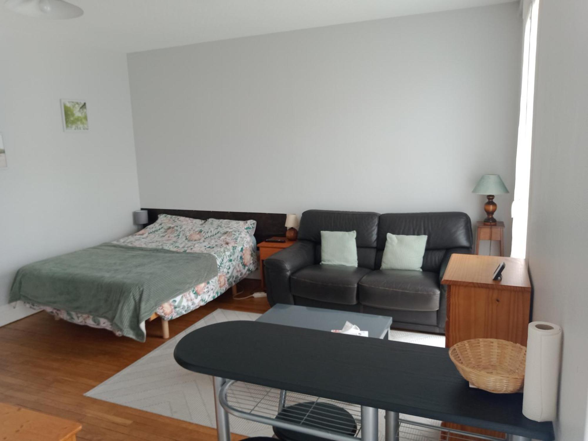 Appartement Perret 105 Rue Victor Hugo, Lumineux, Plein Centre, Parking Prive Arrivee Autonome Tout A Pied Le Havre Exterior photo