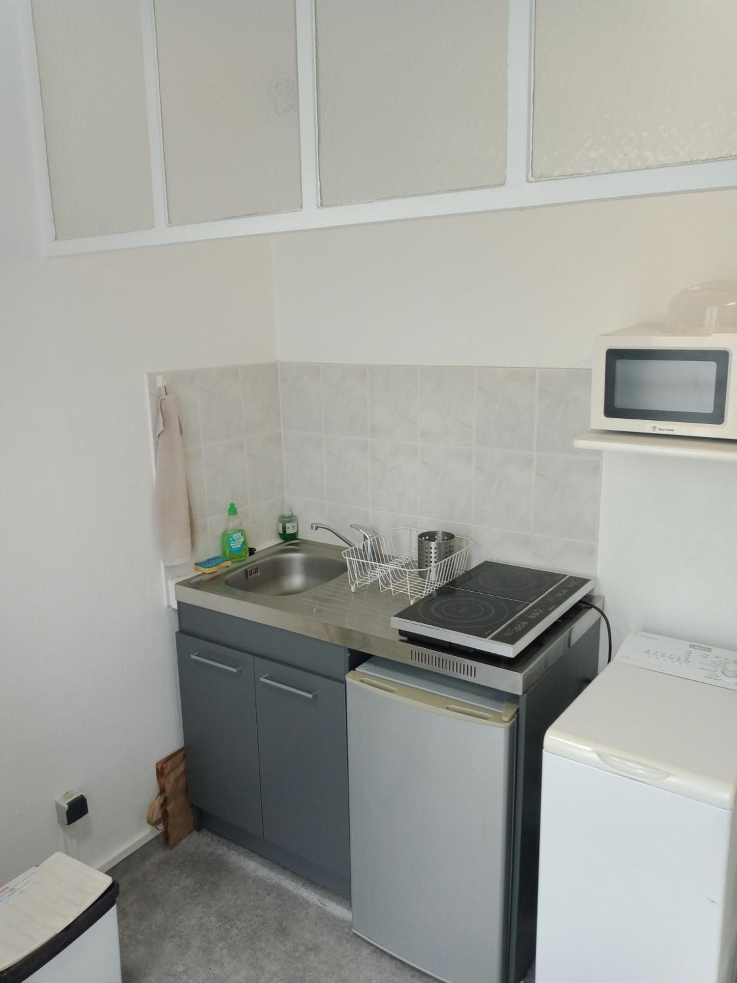 Appartement Perret 105 Rue Victor Hugo, Lumineux, Plein Centre, Parking Prive Arrivee Autonome Tout A Pied Le Havre Exterior photo